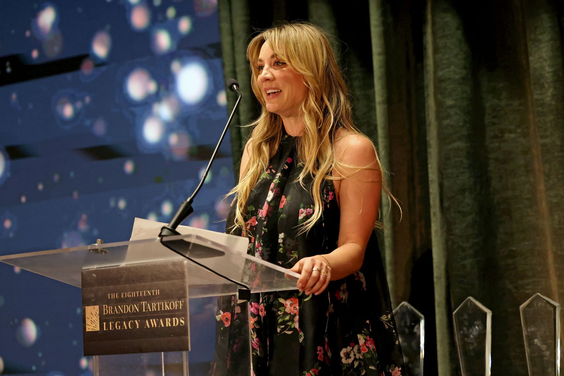 Cuoco at the 18th Annual Brandon Tartikoff Legacy Awards - Image via: Getty